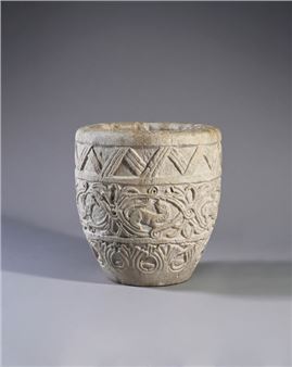 Large bowl in Botticino marble from Brescia - Italian School, 12th Century