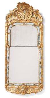 A Swedish rococo giltwood mirror in the manner of E. Göbel - E. Göbel