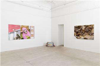 Farah Al Qasimi: Toy World - Galerie Krinzinger