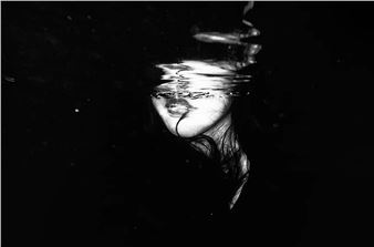 The Sound of Waves by Tatsuo Suzuki