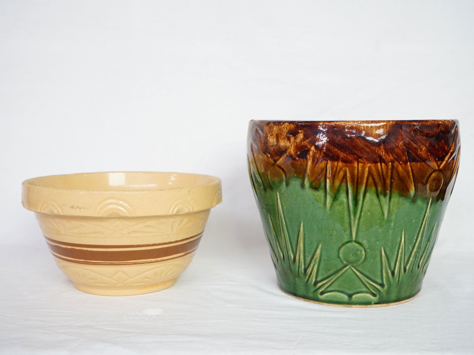 Roseville Pottery | Lot of 2 Vintage Robinson Ransbottom Roseville ...