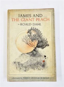 Dahl, Roald "James and the Giant Peach, a Children's Story" - Nancy Ekholm Burkert