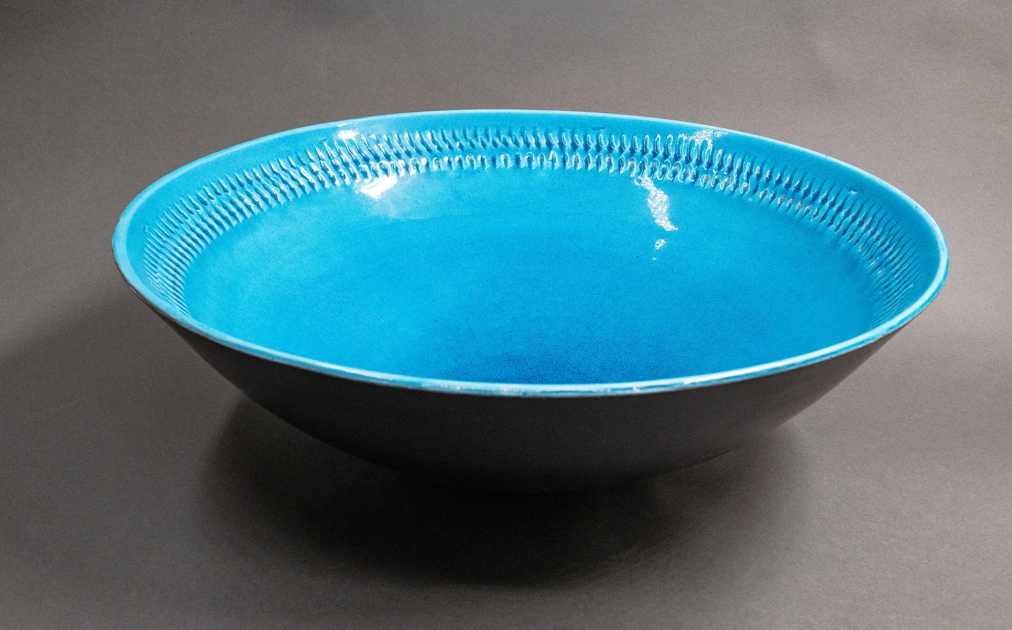 Len Castle | Len Castle - Large alkaline blue bowl | MutualArt