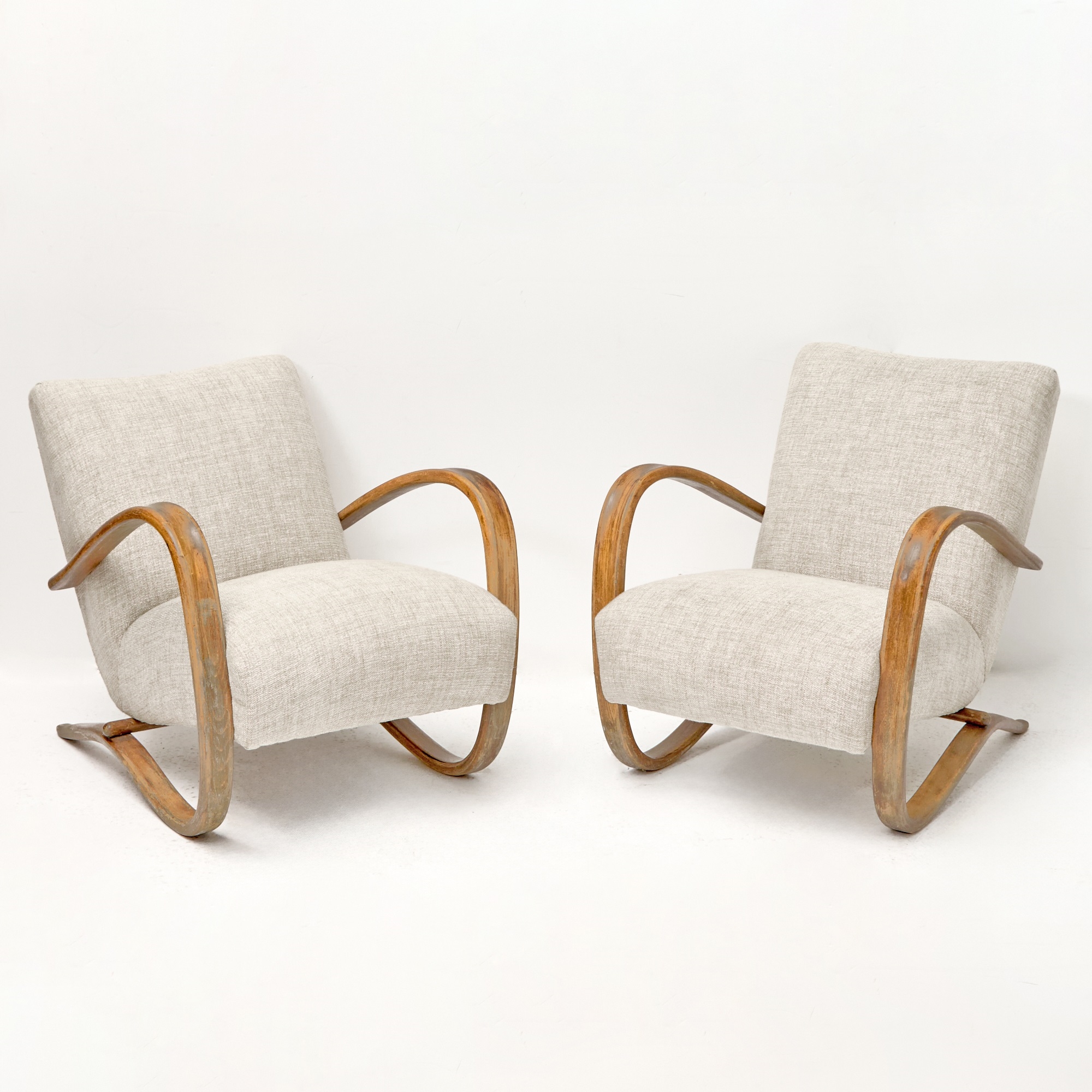 Artwork by Jindrich Halabala, Height of back 31 inches, height of seat 15 inches, width 27 inches, depth 36 inches.