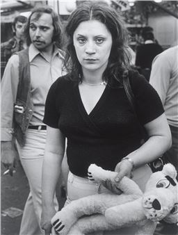 Mädchen mit Gewinn, Berlin”. 1974 - Gabriele & Helmut Nothhelfer