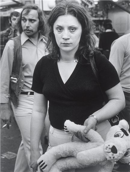 Mädchen mit Gewinn, Berlin”. 1974 - Gabriele & Helmut Nothhelfer