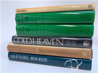 BOOKS, Brian MOORE. Threest eds. and a few others in generally Good or better condition - Brian Moore
