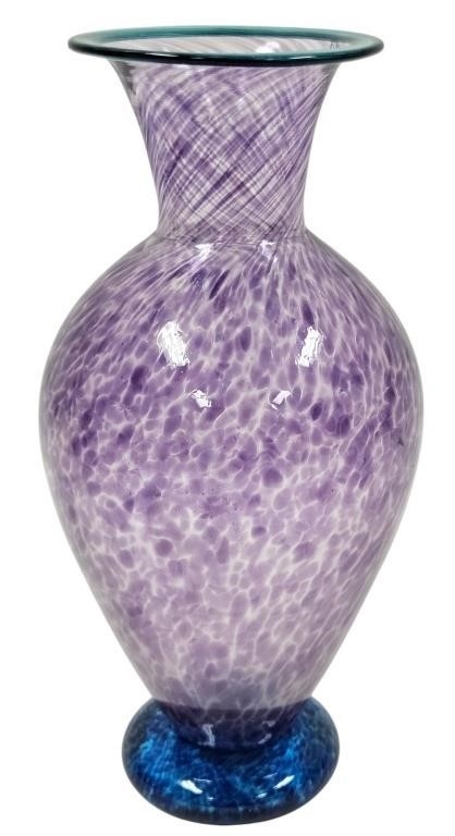 Artwork by David Levi, 1992 Ibex Studios David Levi Art Glass Vase, Made of glass vase with mottled