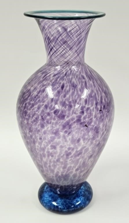 Artwork by David Levi, 1992 Ibex Studios David Levi Art Glass Vase, Made of glass vase with mottled