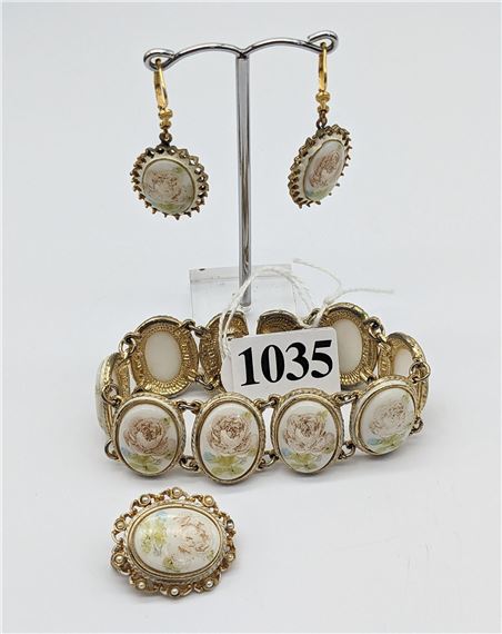 Elizabeth Reimer Auction Results: Past Sales & Hammer Prices