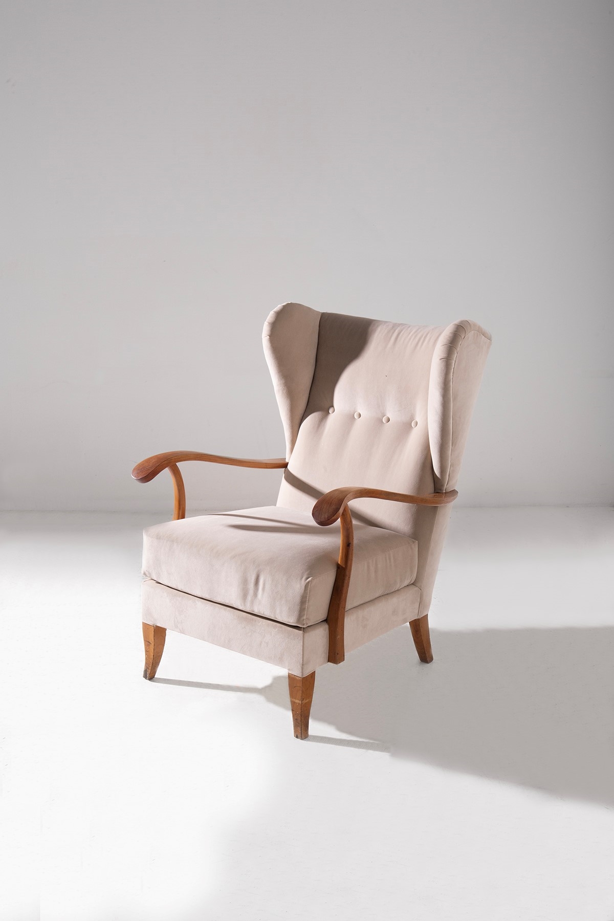 Paolo Buffa | Armchair in the style (1950s) | MutualArt