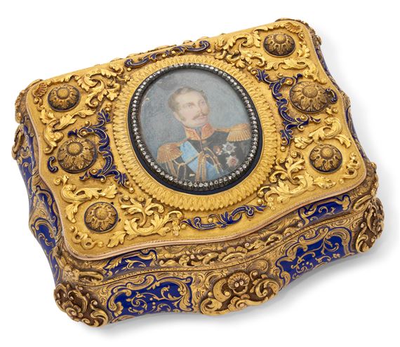 Alexander | GOLD, DIAMOND AND ENAMEL SNUFF BOX WITH MINIATURE OF ...