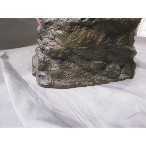 LARGE CAST HAND PAINTED EAGLE SCULPTURE BY MARK THESKER - Mark Thesker