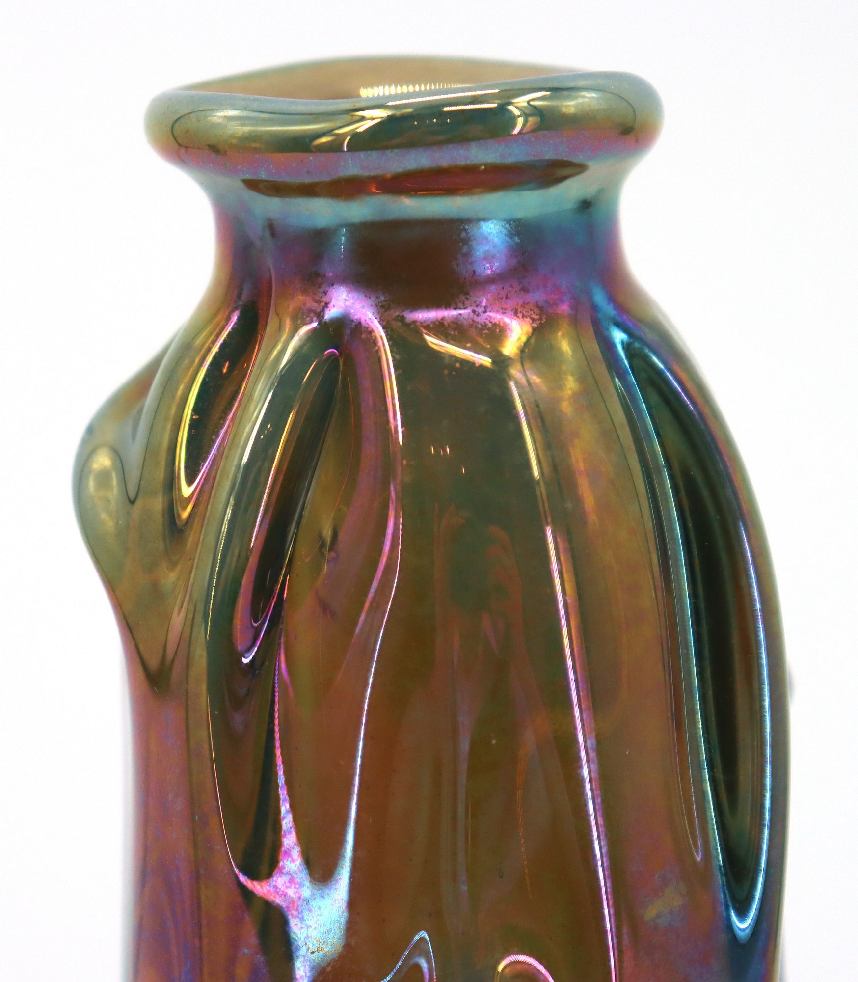 Dominick Labino | Dominick Labino Iridescent Glass Vase (1960s) | MutualArt