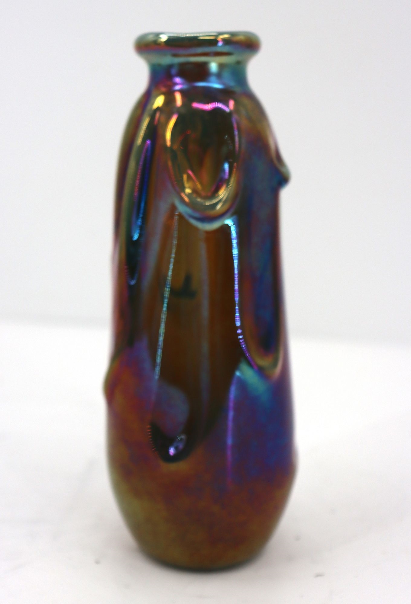 Dominick Labino | Dominick Labino Iridescent Glass Vase (1960s) | MutualArt