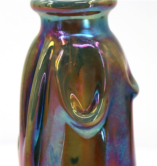 Dominick Labino | Dominick Labino Iridescent Glass Vase (1960s) | MutualArt