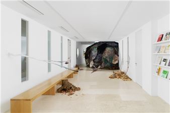 Laure Prouvost: Nest in You - Galerie Nathalie Obadia, Paris (Faubourg Saint-Honoré)