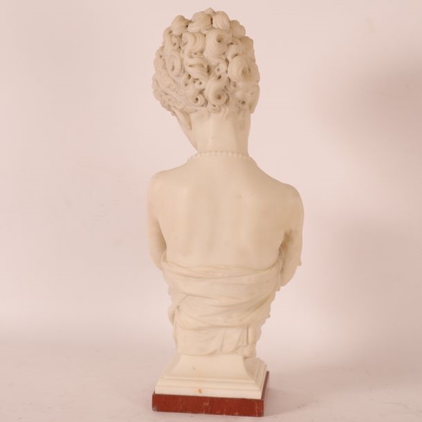 Artwork by Charles Veeck, BEAUTIFUL SCULPTURE "BUSTE DE JEUNE FEMME À LA COLOMBE" by Charles VEECK, Made of White carrara marble