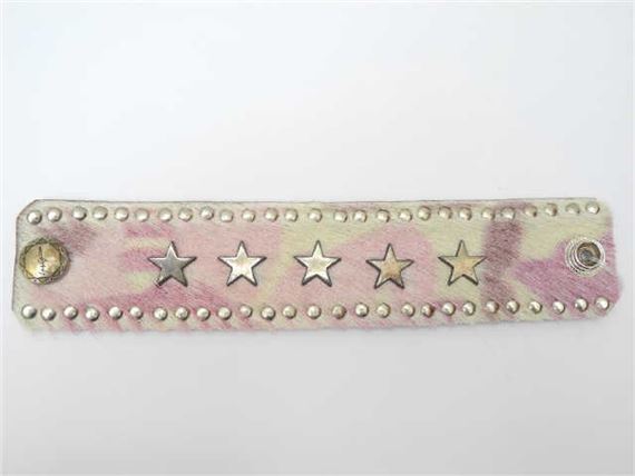 YOHJI YAMAMOTO.Bracelet en vachette imprimé rose/blanc réhaussé d'étoiles