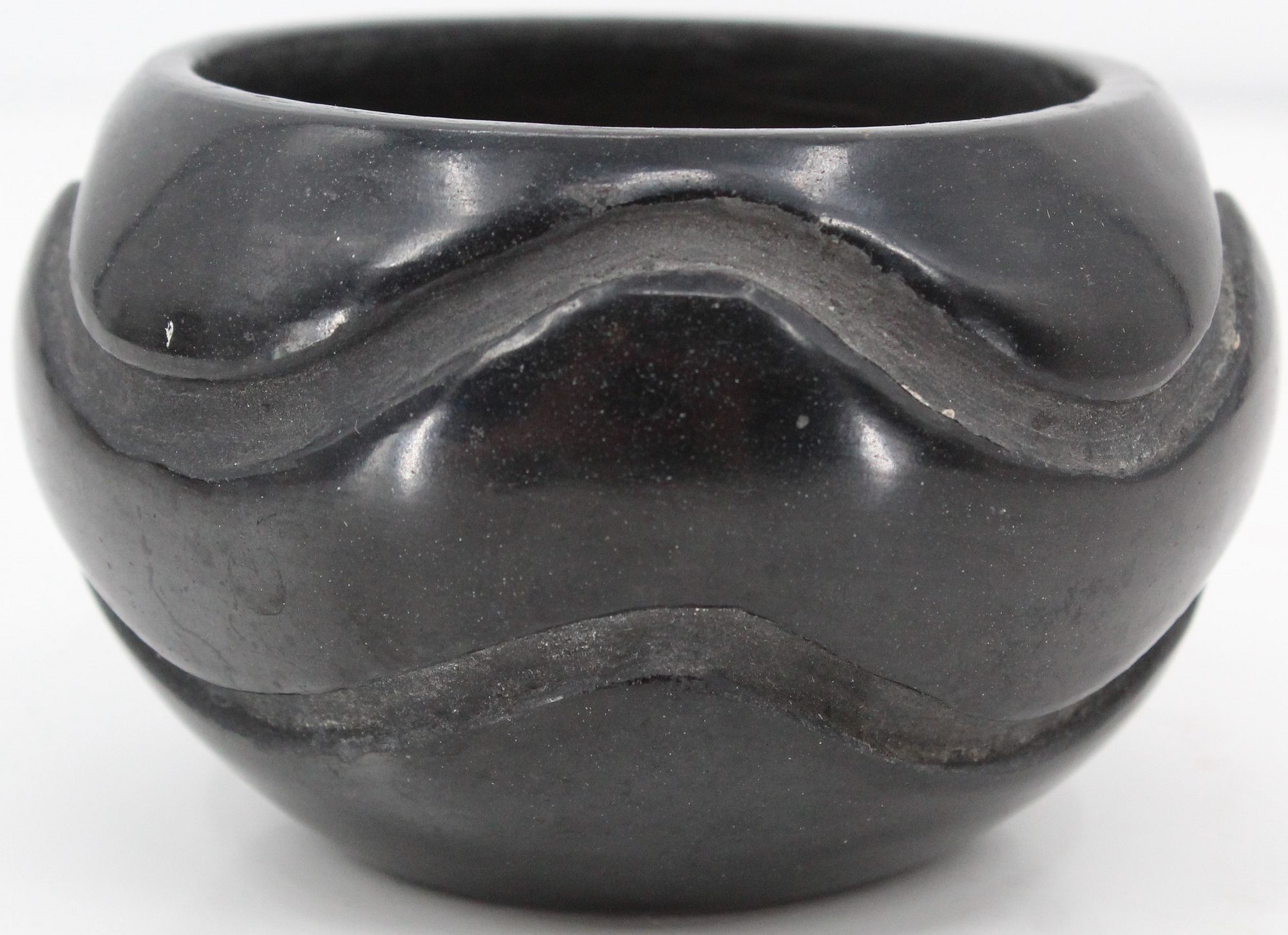 Artwork by Santa Clara Pueblo, 2) Vintage Signed Carved Santa Clara Pueblo Bowls, Made of Pottery