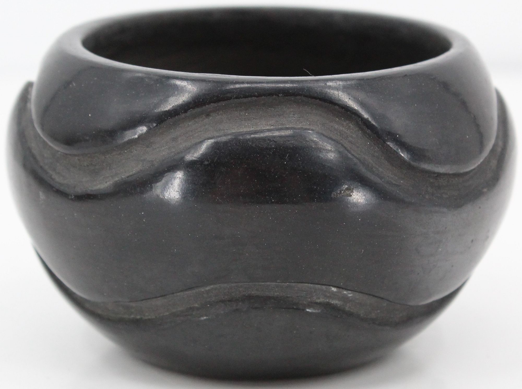 Artwork by Santa Clara Pueblo, 2) Vintage Signed Carved Santa Clara Pueblo Bowls, Made of Pottery