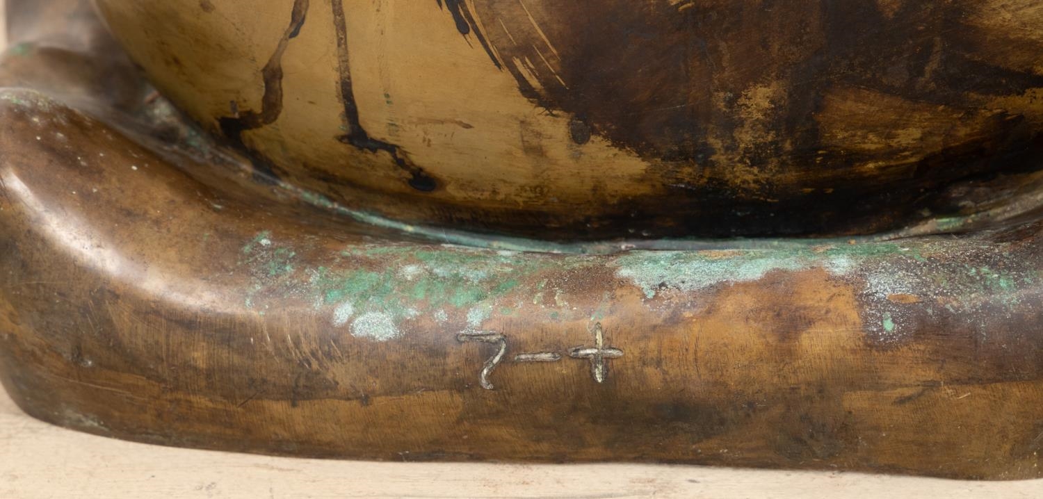 Artwork by Guido Mariani, FEMALE NUDE TABLE, Made of BRONZE & GLASS