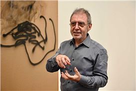 Antoni Tàpies Retrospective Celebrates a Century of Artistic Exploration