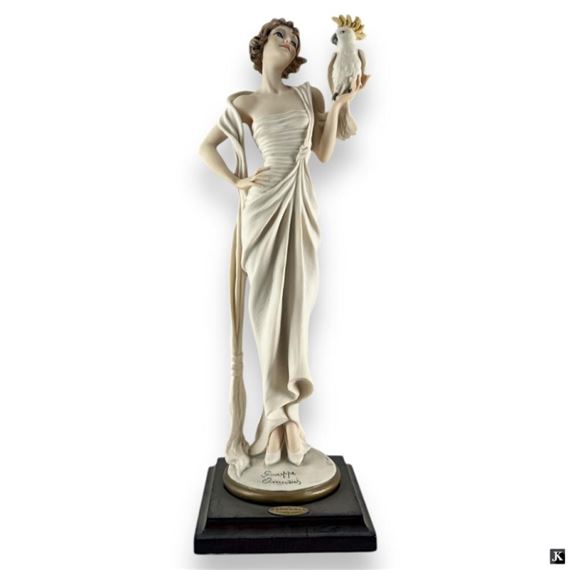 PRETTY LADY by Giuseppe Armani