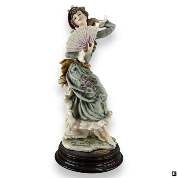 VIOLET by Giuseppe Armani