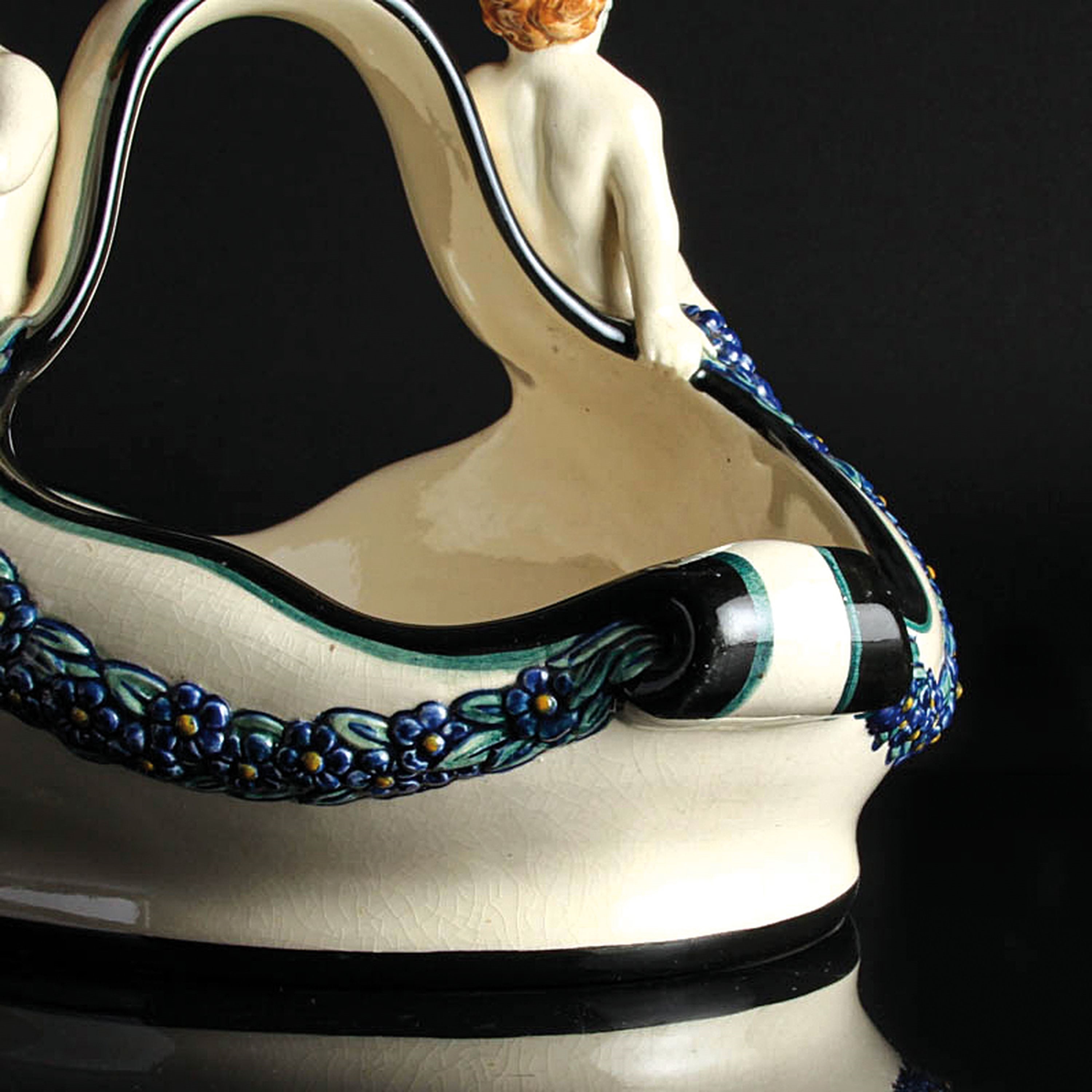 Artwork by Wilhelm Süs, Handle bowl with grape putti, Made of ceramic, color