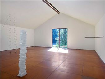 Review: “Time-Line” at Josh Pazda Hiram Butler, Houston