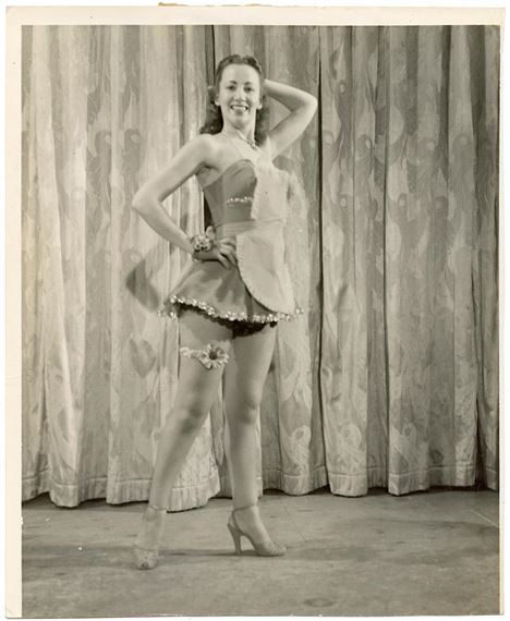 Vintage Photo Archives BUNNY YEAGER Historical American Pin UP by Bunny Yeager, 1950s