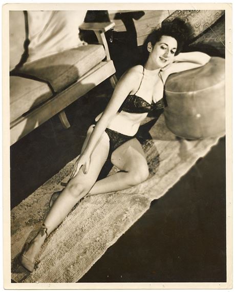 Vintage Photo Archives BUNNY YEAGER Historical American Pin UP by Bunny Yeager, 1950s