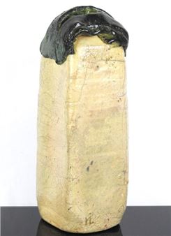 quadrangular vase - Camille Virot