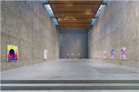 Henning Strassburger's "Köpfe": Bold Paintings and Sculptures Explore Identity and Modern Life
