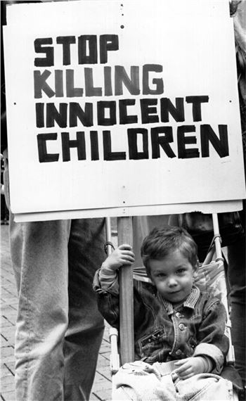 Peace march for the Bosnian people in Sydney, c.1990s - Dallas Kilponen