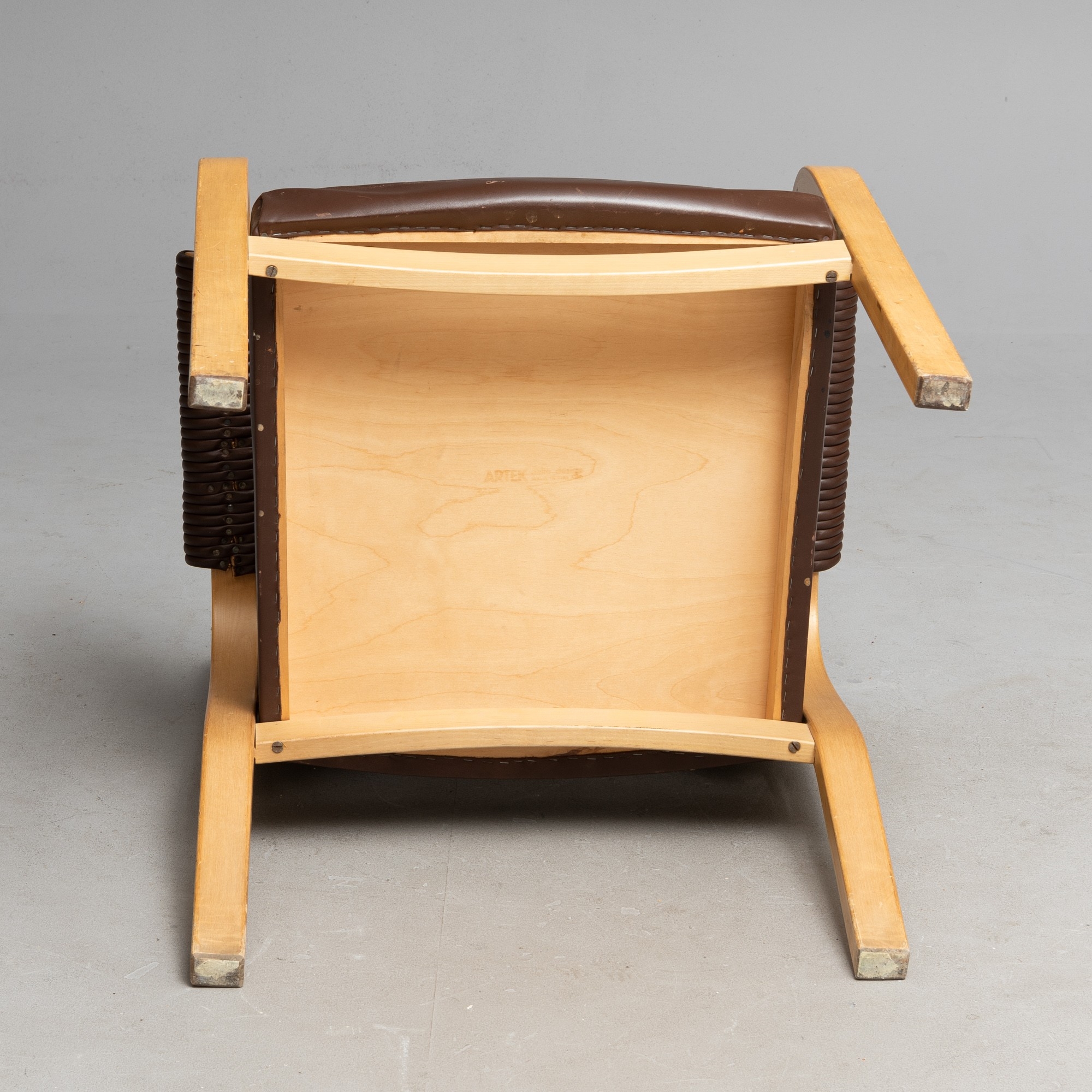 Artwork by Maija Heikinheimo, Chair, model 43, Artek, Made of lacquered birch, leather upholstery