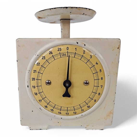 STEEL | ANTIQUE PRIMITIVE WHITE PAINTED STEEL KITCHEN SCALE (NO BOWL ...