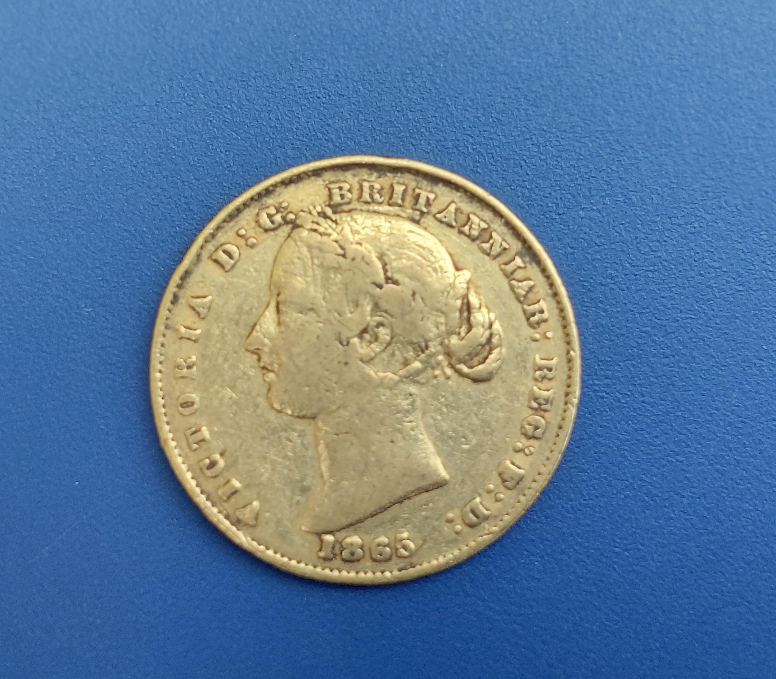Sydney | A Victorian Sydney Mint gold sovereign (1865) | MutualArt