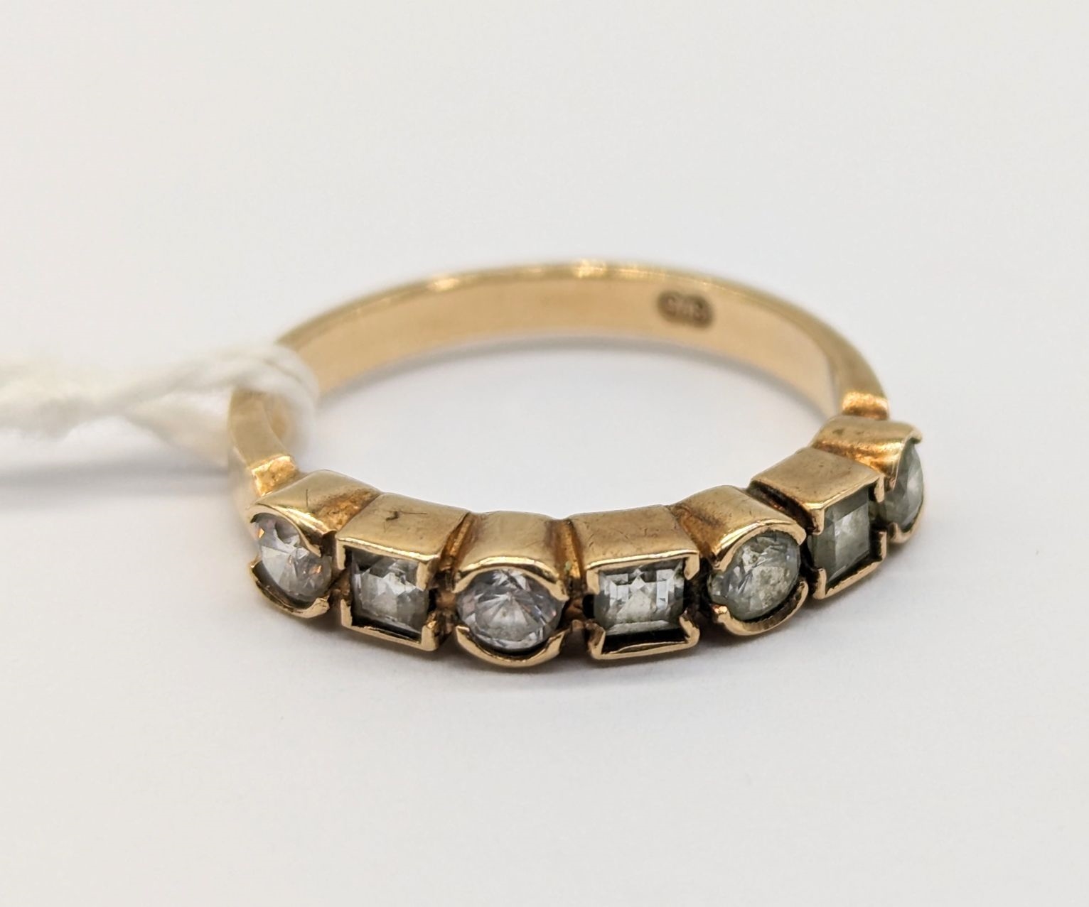 SEVEN | 9CT GOLD RING | MutualArt