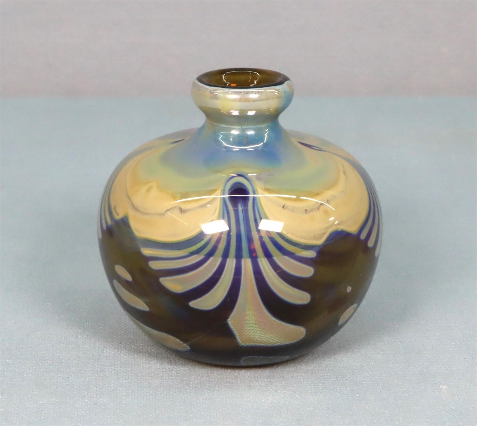 Artwork by Peter Pellettieri, Peter Pellettieri Art Glass Cabinet Vase, Made of Glass