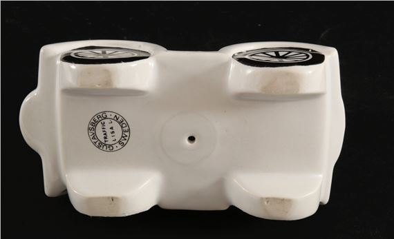 Lisa Larson | Traffic | MutualArt