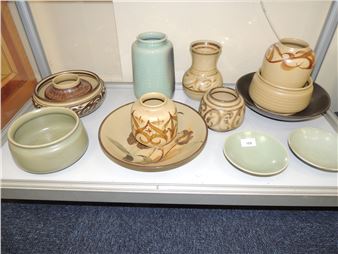 Thirteen pieces of Bullers , vases and bowls some de - Agnete Hoy