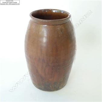 VASE - John Ellis Hutchinson