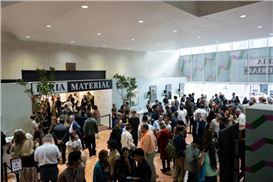Material and Salón ACME Open to Enthusiastic Crowds as Dealers Creatively Solve Customs Delays