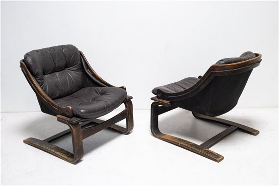 Pair of Krona lounge chairs by Ake Fribyter, 1970s