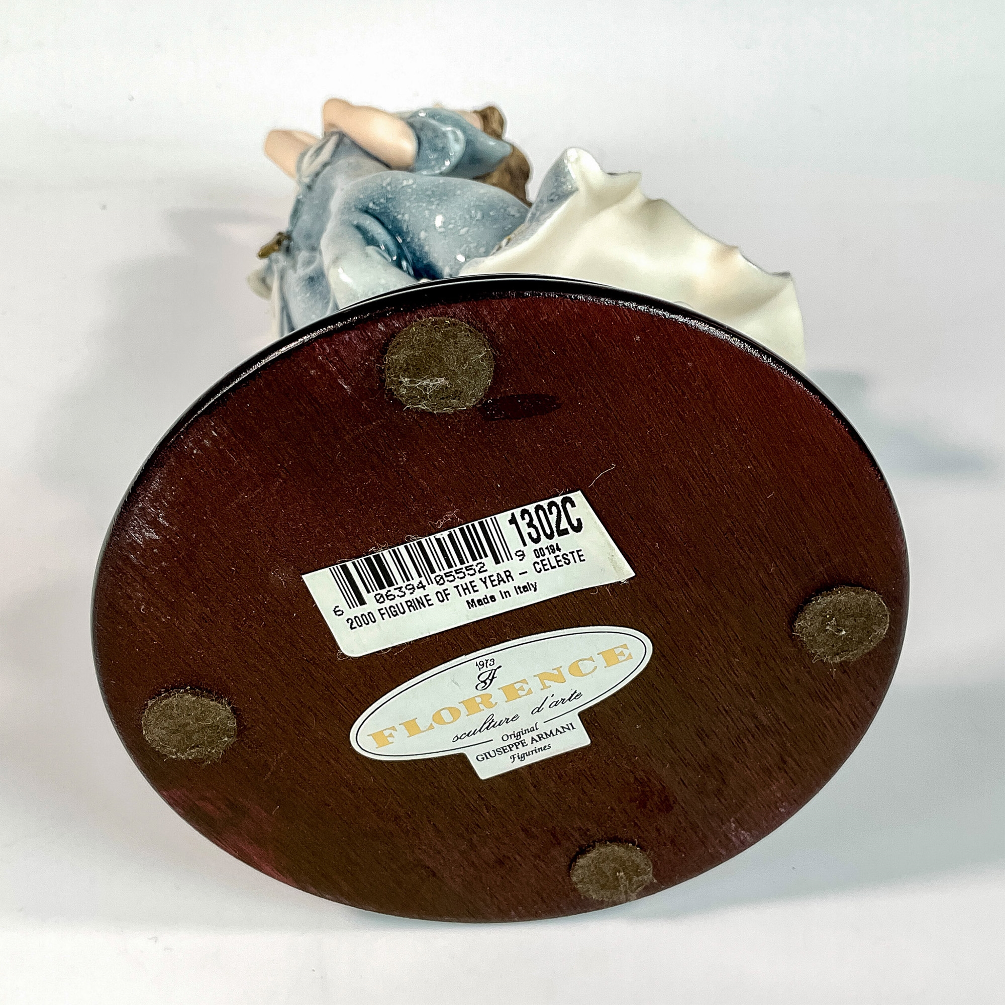 Artwork by Giuseppe Armani, Celeste, Made of wood base