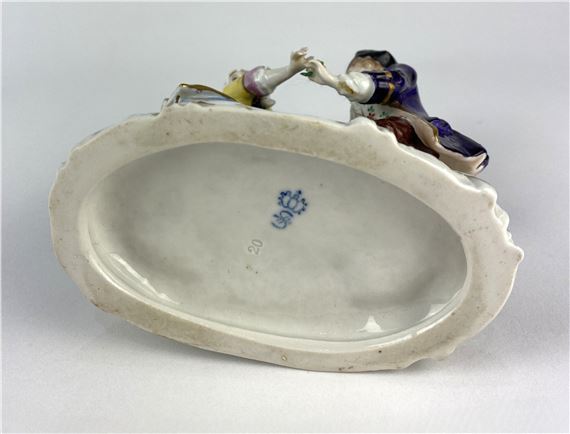 Sitzendorf | A Sitzendorf porcelain figure group of a gentleman and a ...