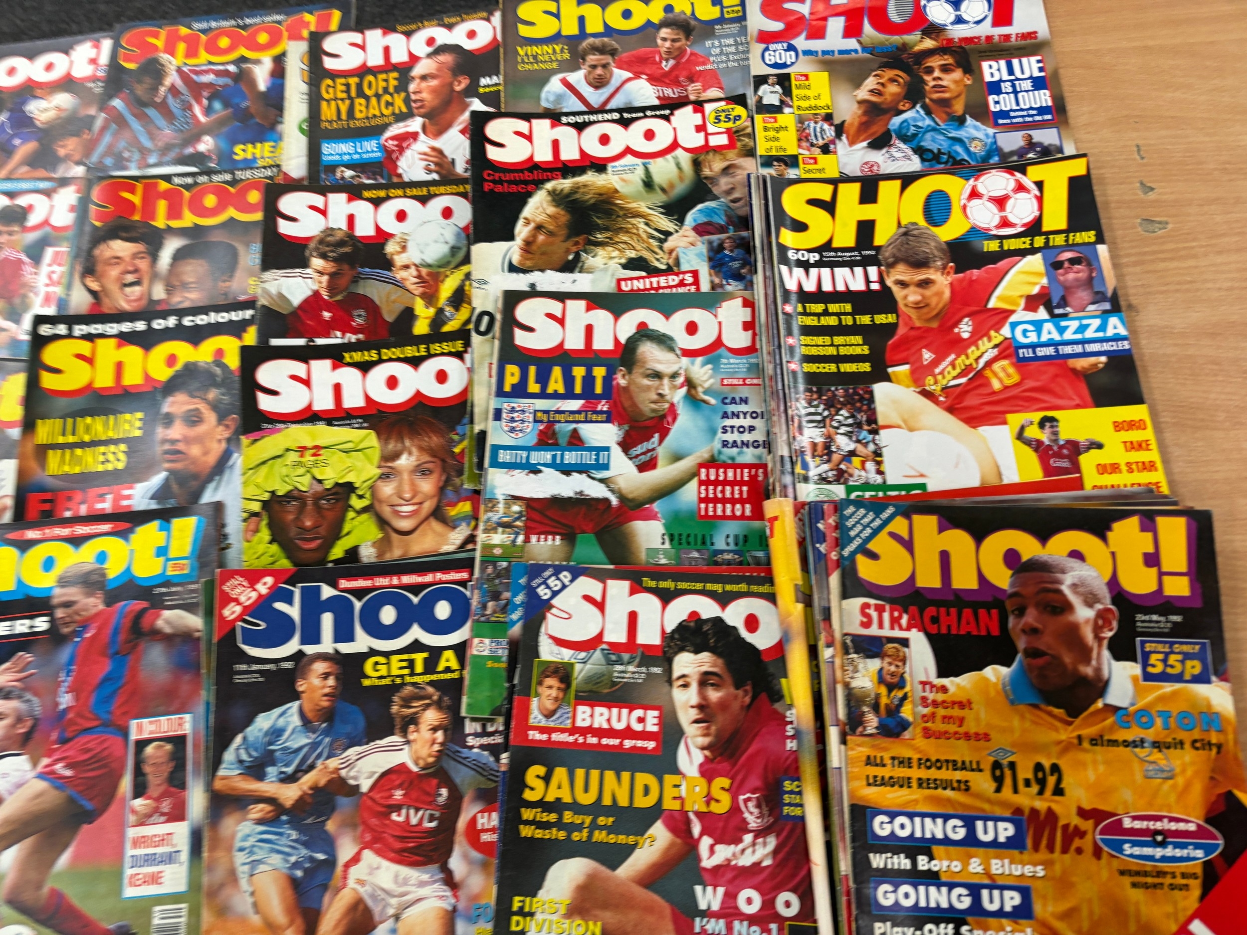 Large | Large selection of vintage shoot magazines | MutualArt