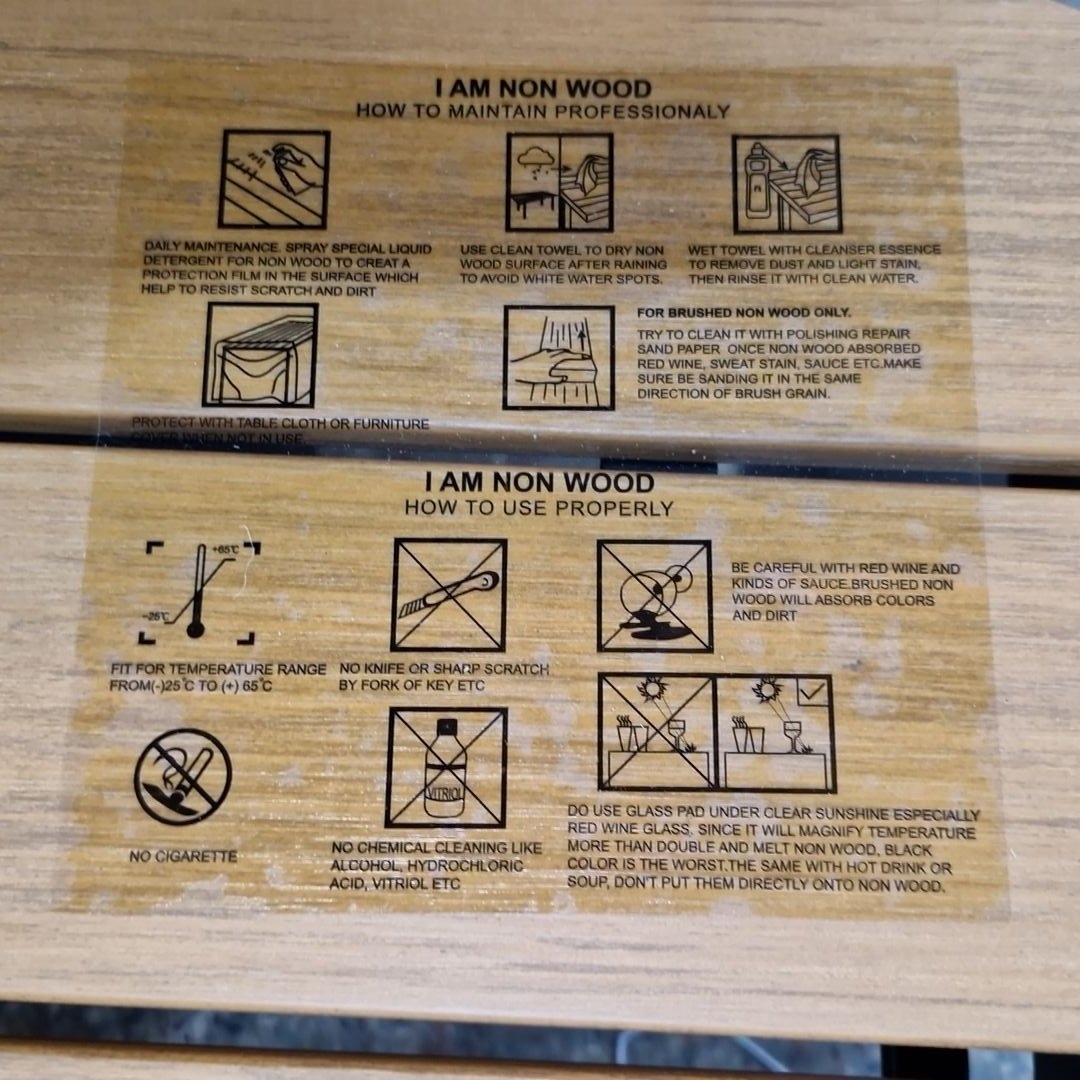 Artwork by Kare Design, A brand new Kare design Convertible coffee table with lift-t, Made of black metal